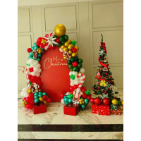 Premium Christmas Balloon Decoration Setup – Red & Gold Theme